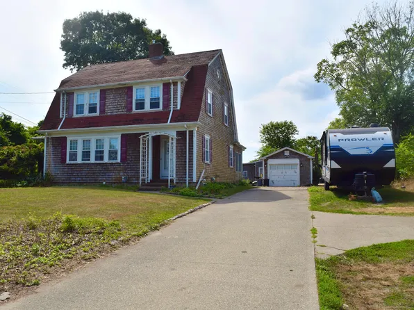 99 S Main Street, Acushnet, MA 02743