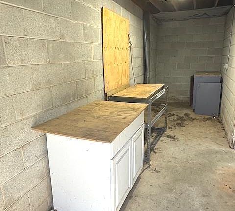 4th image of 453 N Cherokee Rd