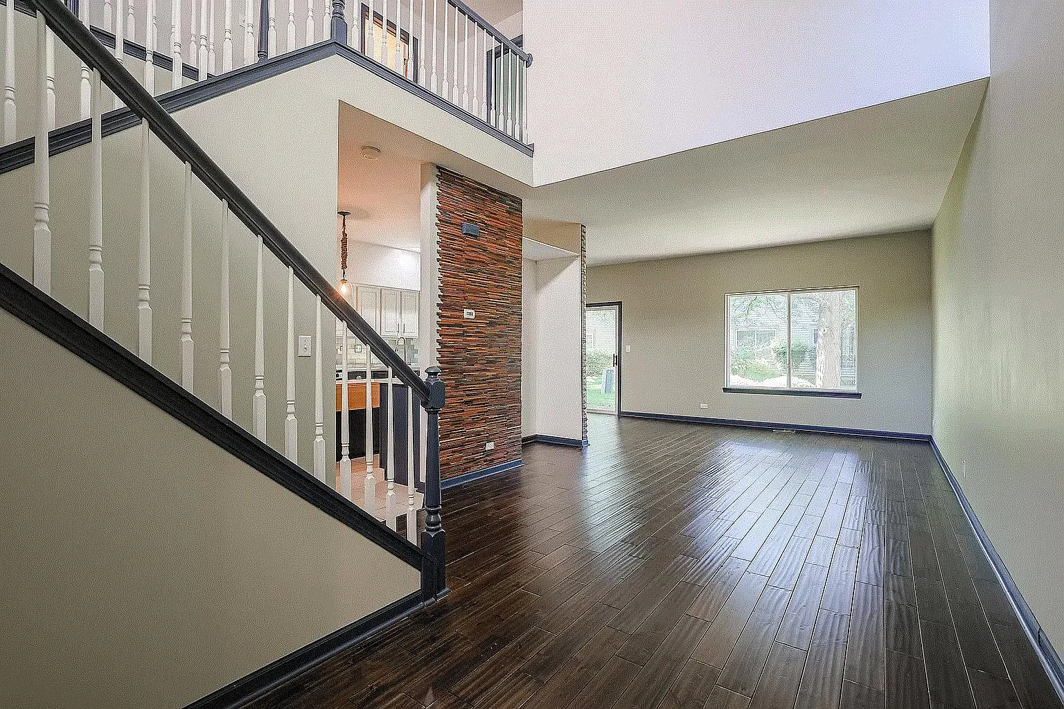 3 bed, 1515 sqft, $2,600 — Photo 2