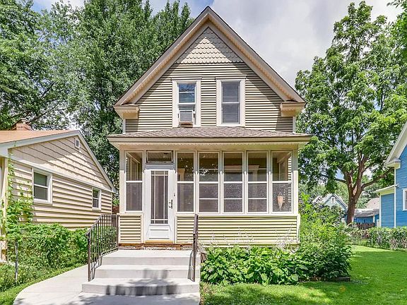 2nd image of 2153 Temple Ct