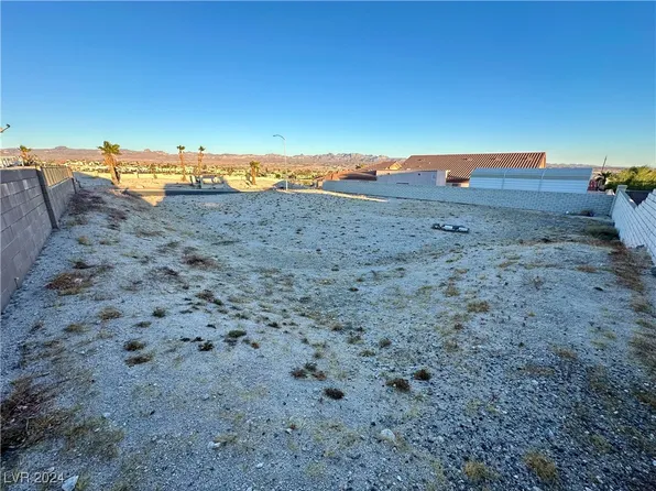 3251 Cottonwood Dr, Laughlin, NV 89029