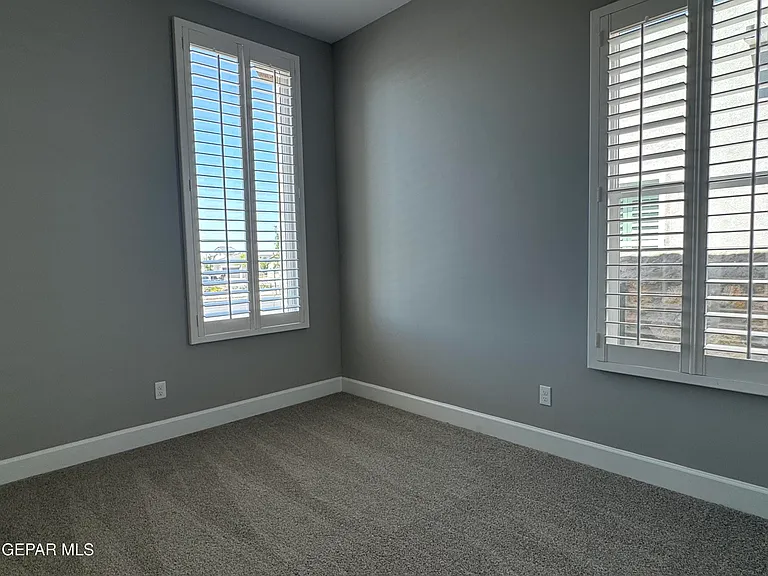 13079 Emerald Hills Ave — Photo 23