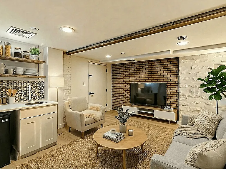 35 Lexington Ave #1F — Photo 2
