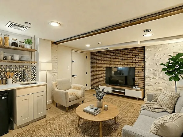 35 Lexington Avenue image 1 of 8