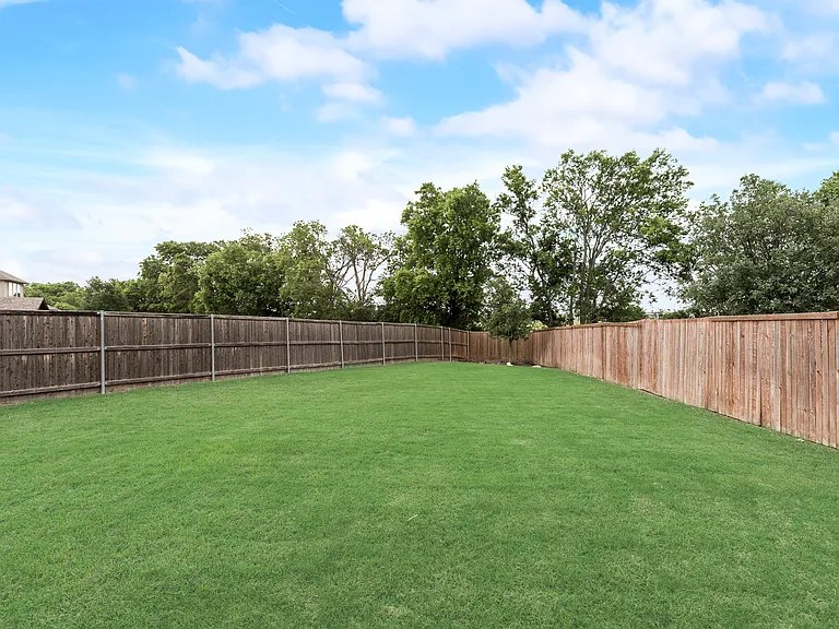 5805 Fuder Dr — Photo 17