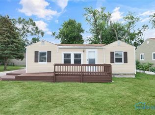 2150 Hoops Dr, Toledo, OH 43611