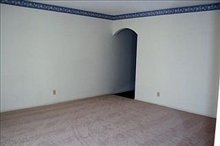 5th image of 20 Maple Ct