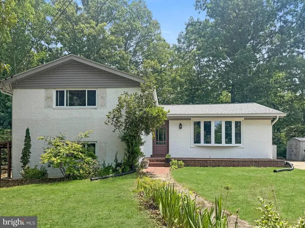 3905 Sulgrave Dr, Alexandria, VA 22309