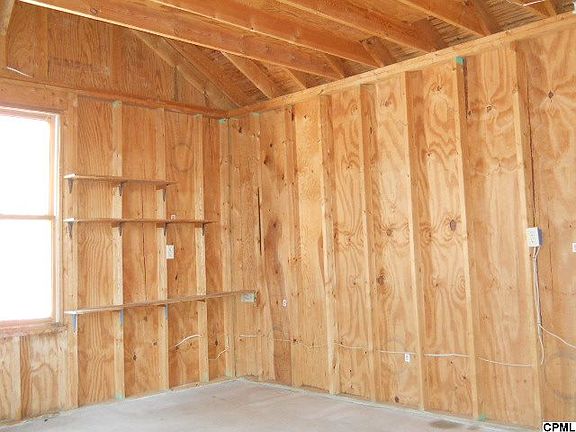 5th image of 12 Beidler Dr