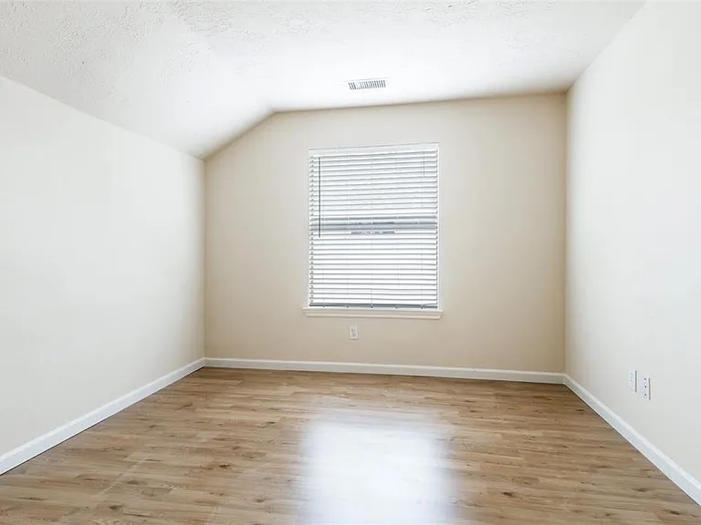 1138 Evandale Ln — Photo 19