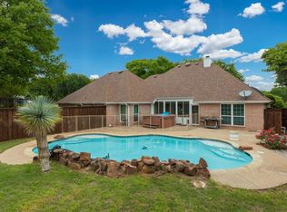 501 Post Oak Dr, Newark, TX 76071