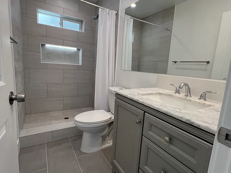 545 W Shenandoah St #B — Photo 10