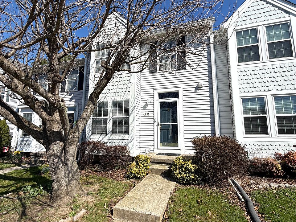 1st image of 739 Orley Pl