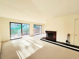 1057 Continentals Way #6, Belmont, CA 94002