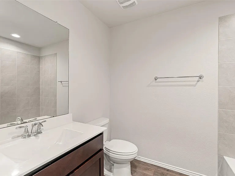 6414 Clyde Arbor Dr — Photo 9