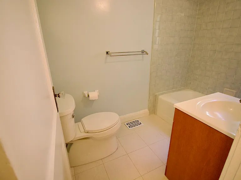 212 Gilbert Ave — Photo 24
