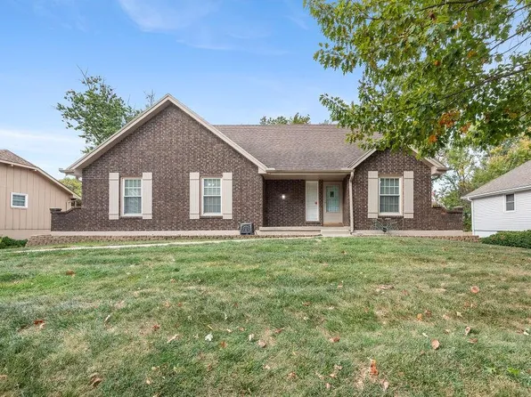 1605 SW 11th St, Blue Springs, MO 64015