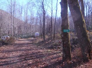 725 Beech Creek Rd, Robbinsville, NC 28771