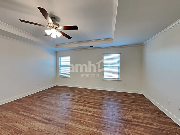 158 Larragan Dr — Photo 15