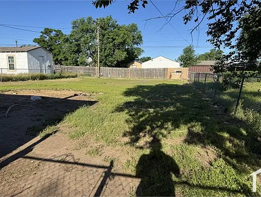 1005 N Highland St — Photo 12