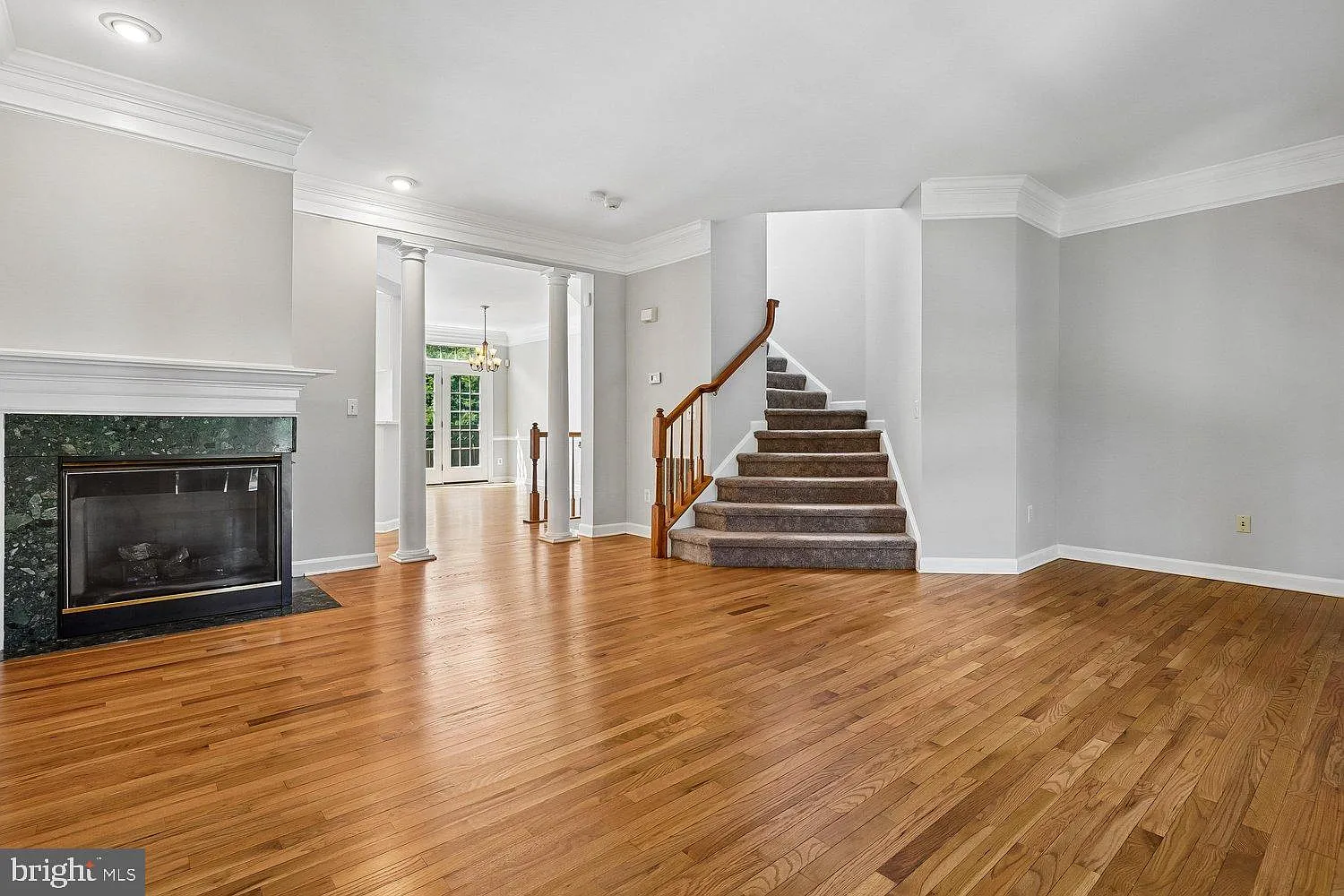 3 bed, 2.5 bath, 1520 sqft, $3,200 — Photo 3