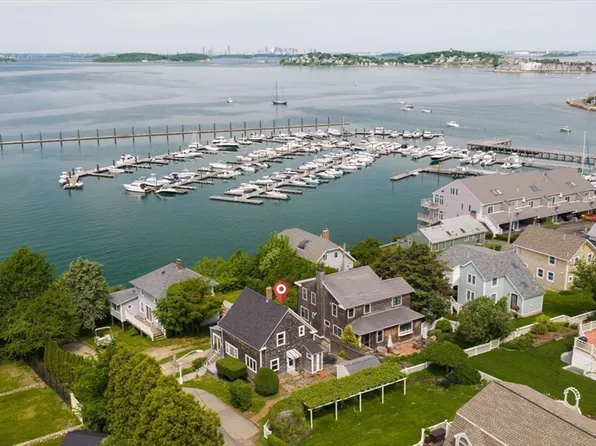 2 Circuit Ave, Hull, MA 02045