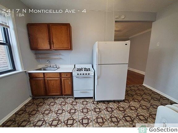 3rd image of 2417 N Monticello Ave #4