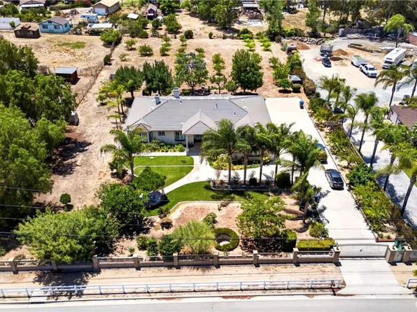 18847 John F Kennedy Dr, Riverside, CA 92508