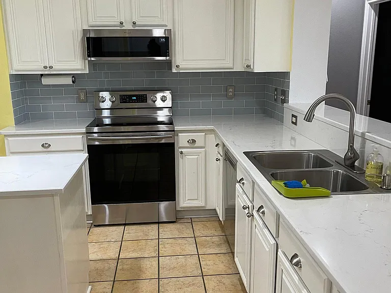 22407 Madison Park — Photo 14