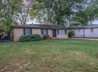 812 Glencrest Ln, Longview, TX 75601