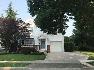 124 Yarmouth Rd, Rochester, NY 14610