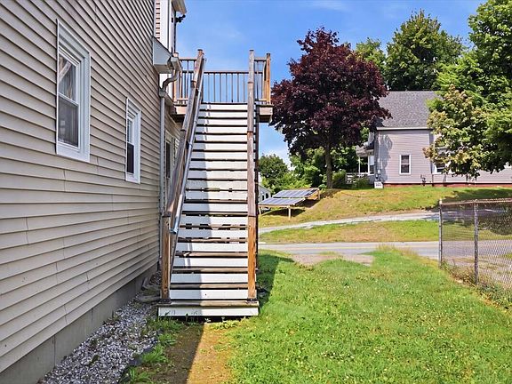 5th image of 42 Pleasant Street