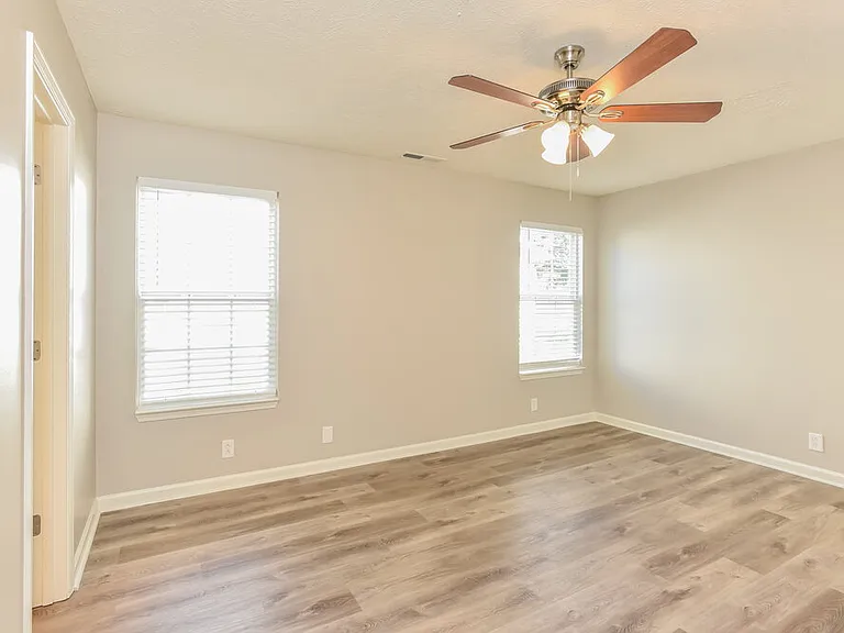 1315 Owasa Trl — Photo 9