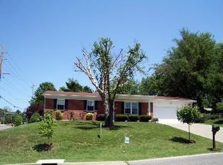 509 Connie Ln, Ballwin, MO 63021