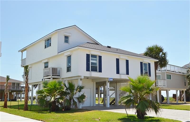 1st image of 4210 Campeche Dr