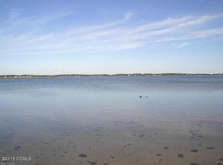 120 Westbay Cir, Harkers Island, NC 28531