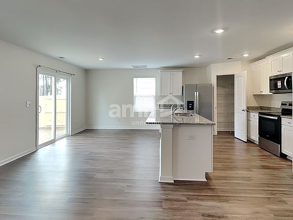 4th image of 1366 John Swann St