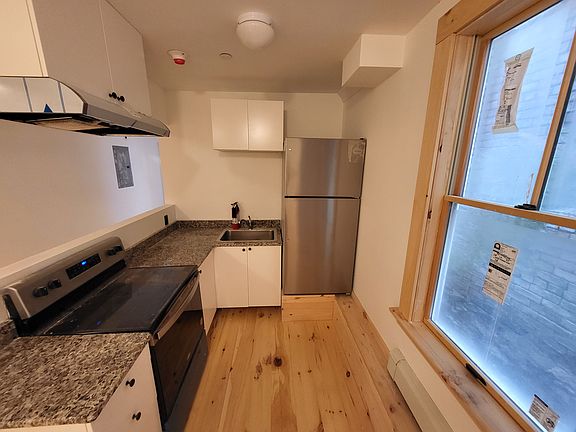 3rd image of 510G State St #G