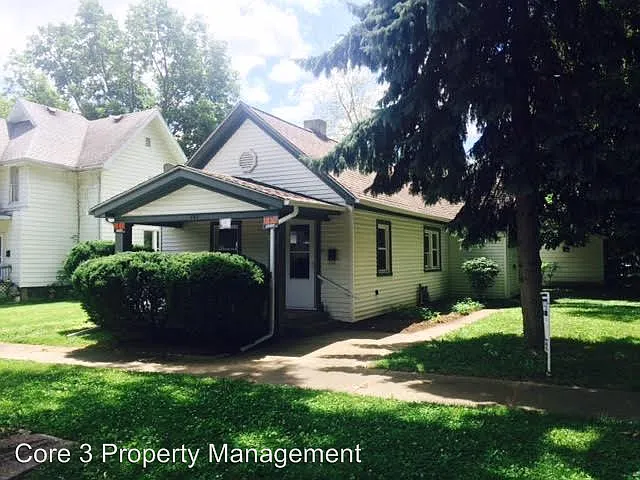803 E Olive St photo 1