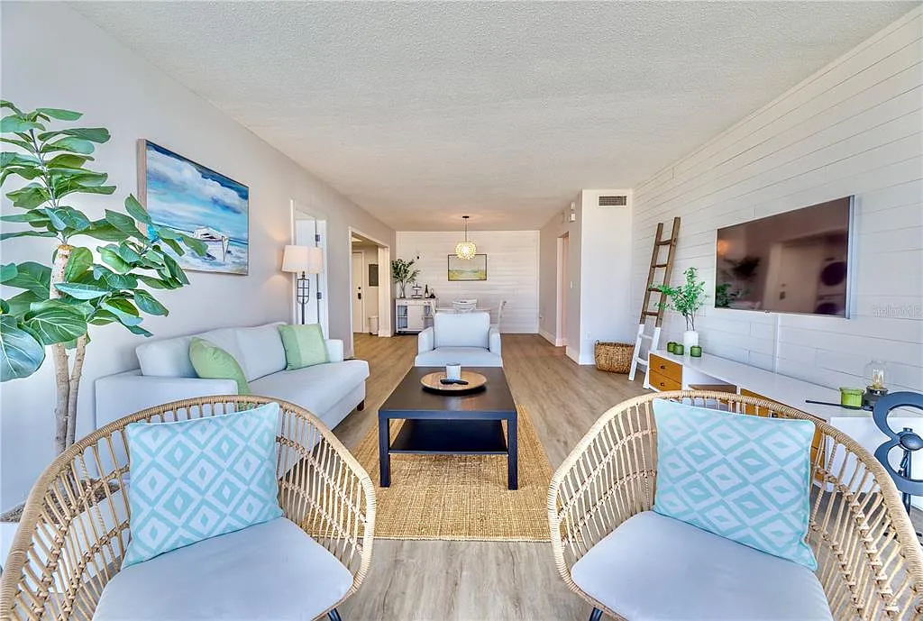 2 bed, 2.0 bath, 1269 sqft, $3,200 — Photo 4