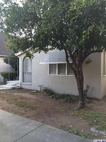 2nd image of 2107 Huntington Dr