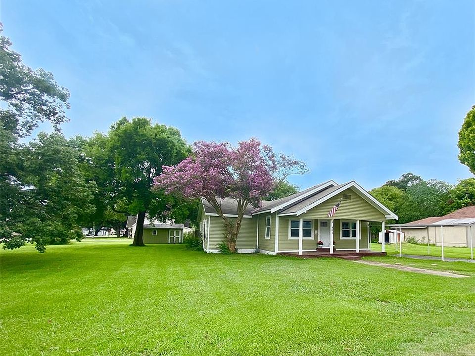 1st image of 407 Avenue B