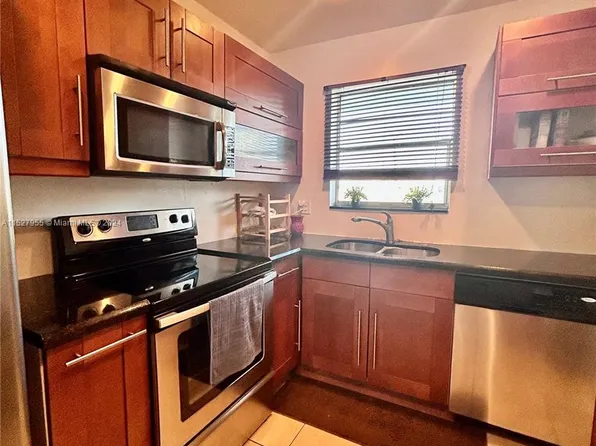 7670 SW 82nd St APT H214, Miami, FL 33143