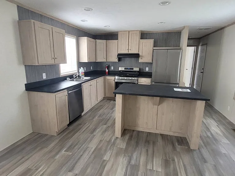 1811 N Telegraph Rd #42 — Photo 2