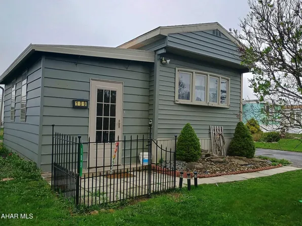 109 Short Dr, Ebensburg, PA 15931