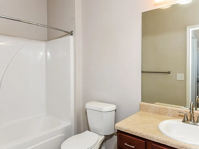 69 Howard Ave NW — Photo 15