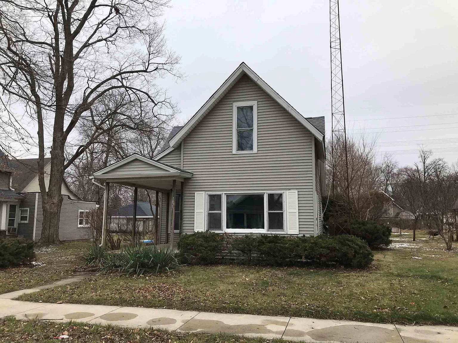 1125 Madison St photo 1