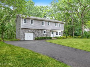 57 Hampton Ct, Bridgehampton, NY 11932