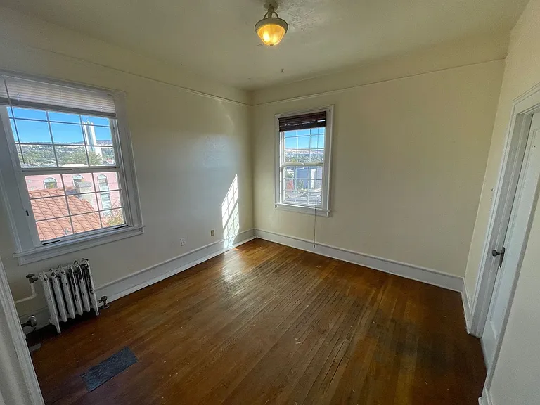 524 High St #10 — Photo 6