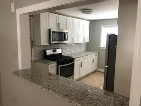 2 bed, $1,595 — Photo 2